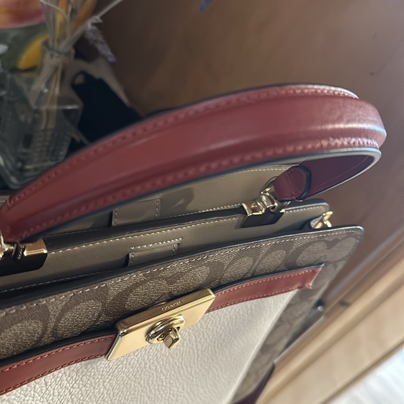 Gorgeous Coach top handle bag burgundy cream and logo print tan NWT - Picture 11 of 13